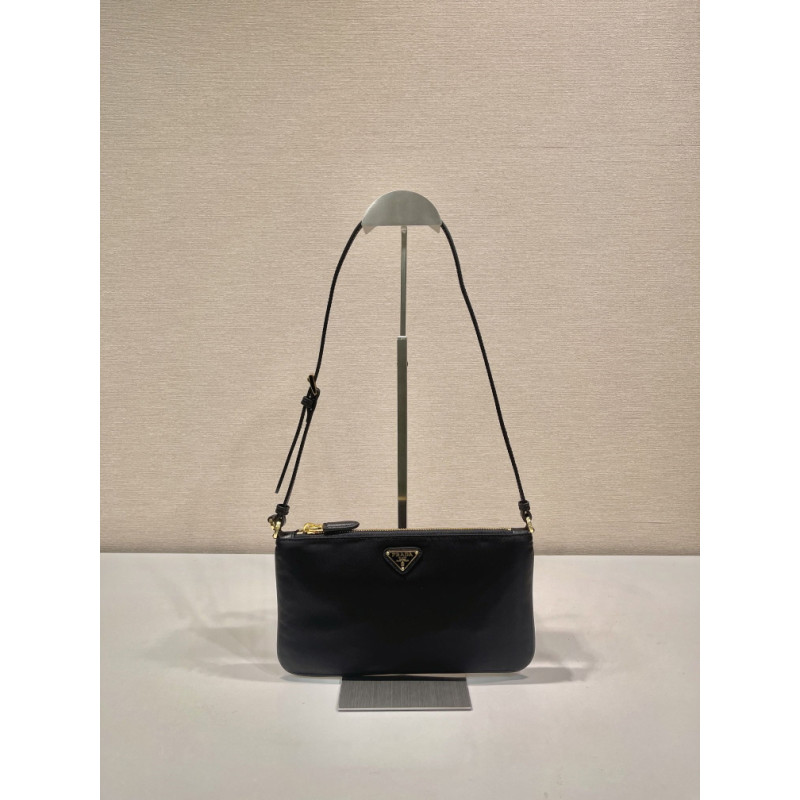 프라다 24CM X 14CM