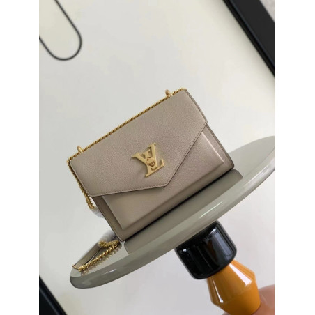 LOUISVUITTON