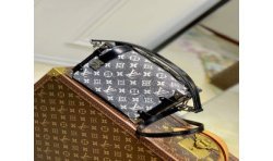 LOUISVUITTON