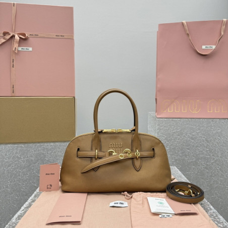 미우미우 아방뛰르 나파 가죽백 33CM X 11CM X 17CM