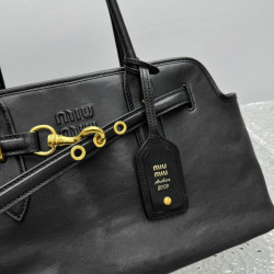 미우미우 아방뛰르 나파 가죽백 44.5CM X 24CM X 14CM