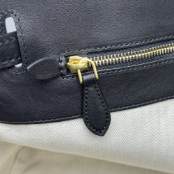 미우미우 아방뛰르 나파 가죽백 40CM X 31CM X 13CM
