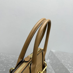 미우미우 아방뛰르 나파 가죽백 33CM X 11CM X 17CM