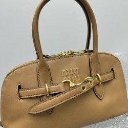 미우미우 아방뛰르 나파 가죽백 33CM X 11CM X 17CM