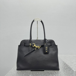 미우미우 아방뛰르 나파 가죽백 40CM X 31CM X 13CM