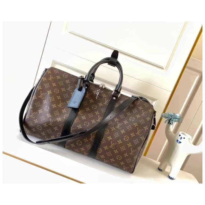 LOUISVUITTON