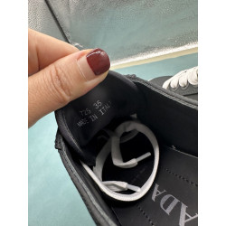 프라다 더블 휠 나일론 개버딘 스니커즈 IU매장