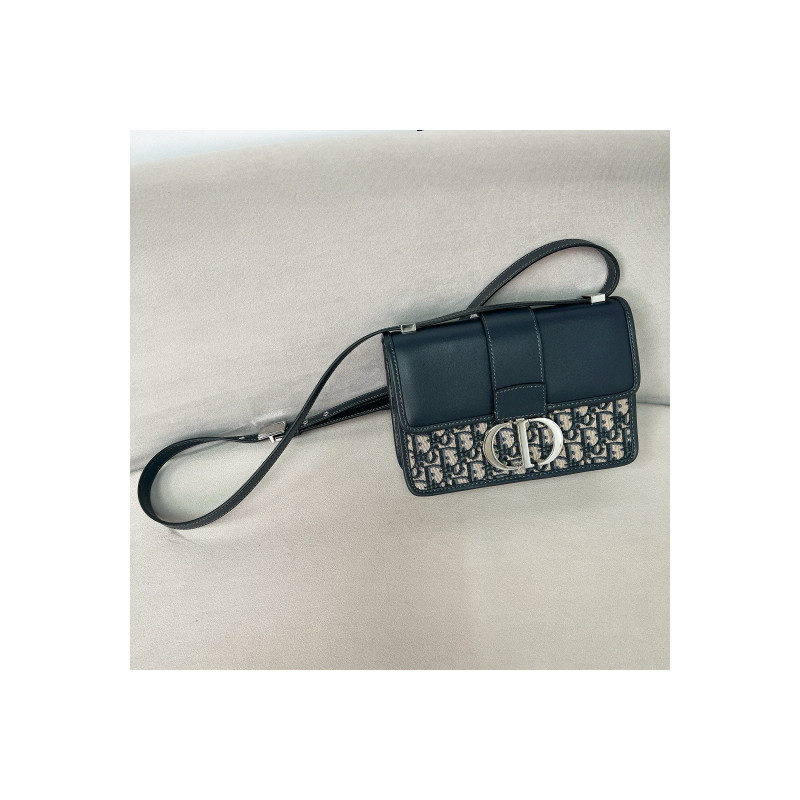 디올 몽테인 백블루 자카드 앤 스무스 카프스킨 24CM X 17CM X 8CM