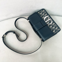 디올 몽테인 백블루 자카드 앤 스무스 카프스킨 24CM X 17CM X 8CM