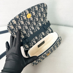 디올 몽테인 에비뉴 스몰 19CM X 8CM X 9CM