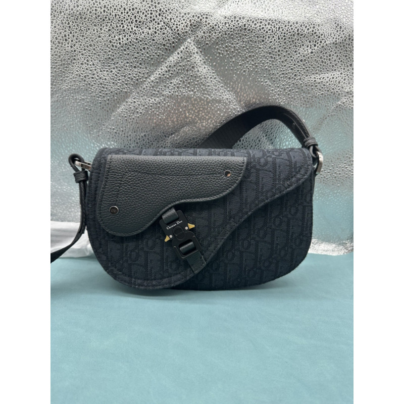 디올 새들 메신저백 디올 오블리크 자카드 실사컷 홍콩팩토리