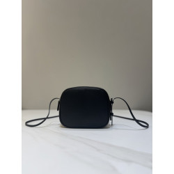 더로우 16CM X 8CM X 13CM