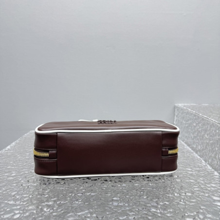 미우미우 28CM X 11.5CM X 8CM