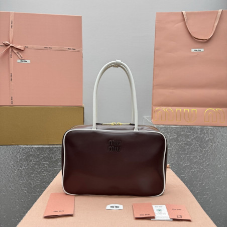 미우미우 35CM X 12CM X 22CM