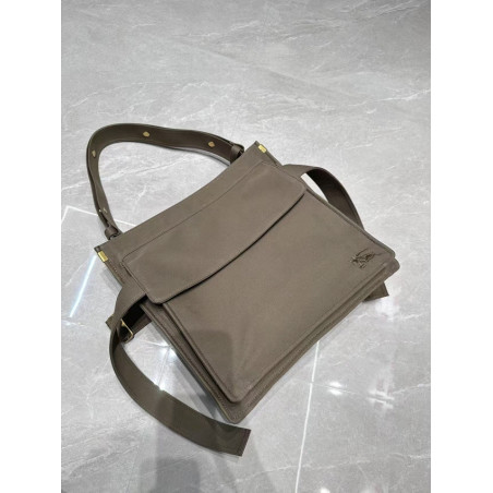 버버리 40CM X 14CM X 40CM
