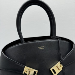 페레가모(Salvatore Ferragamo) 허그숄더백(HUG) 32CM 31.5CM