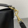 셀린느 루이즈 버킷백(Louise Bucket Bag) 19CM X 16CM X12CM