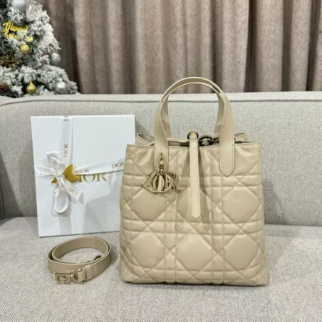 디올 여왕샵 女王 13CM/18.5CM/23CM 사진은 18.5CM