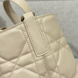 디올 여왕샵 女王 13CM/18.5CM/23CM 사진은 18.5CM
