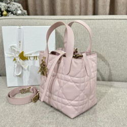 디올 여왕샵 女王 13CM/18.5CM/23CM 사진은 18.5CM