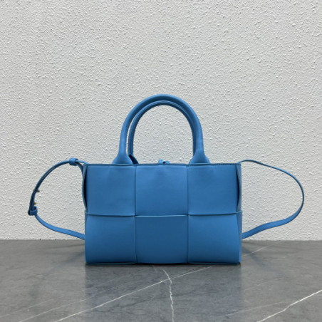 보테가 25CM