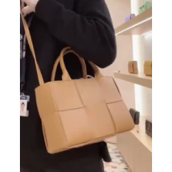 보테가 25CM
