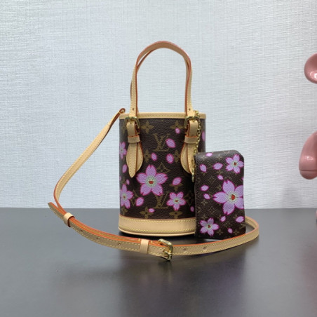 루이비통 17CM X 9CM X 13CM