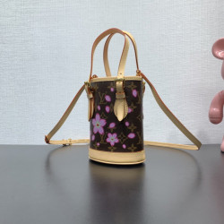 루이비통 17CM X 9CM X 13CM
