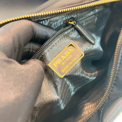 프라다 포코노 퀄팅 체인 숄더백
