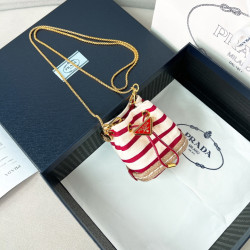 프라다 9.5CM X 9CM X 6CM