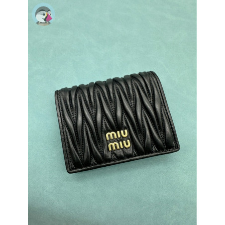미우미우(MIU MIU)마테라쎄 가죽 지갑
