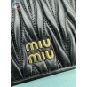 미우미우(MIU MIU)마테라쎄 가죽 지갑