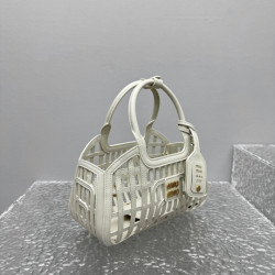 미우미우 豆 24CM X 13CM X 9CM