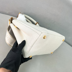 프라다
