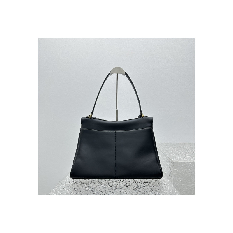 발렌시아가 35CM X 23CM X 11CM
