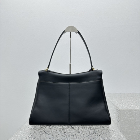 발렌시아가 35CM X 23CM X 11CM