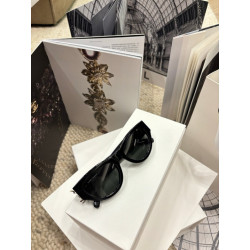 입생로랑 宝胜