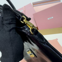 미우미우(Miu Miu)아이비(Ivy) 가죽 백 玛丽莲