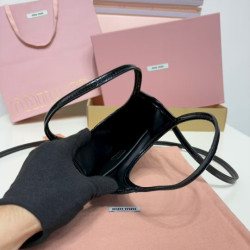 미우미우(Miu Miu)아이비(Ivy) 가죽 백 玛丽莲