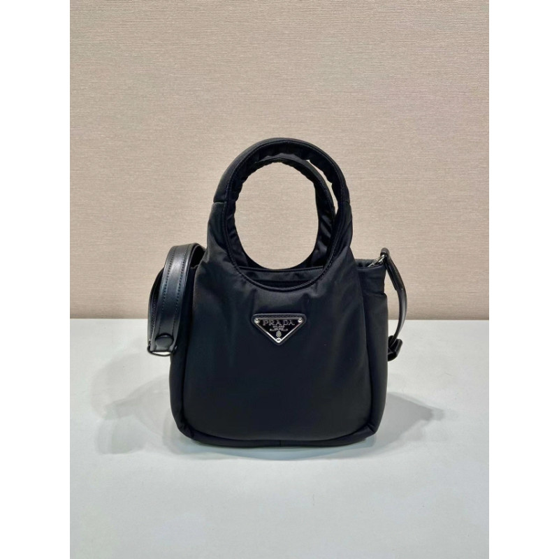 프라다 瑶瑶 19CM  X 16CM X 10CM