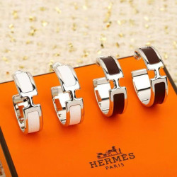 에르메스 MOMO v金+咪金