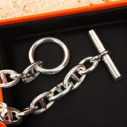 에르메스 MOMO 750v金+咪金   1850  925