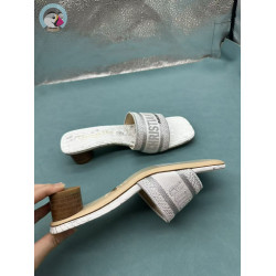 디올 디웨이(DWAY)슬라이드 뮬 슬리퍼