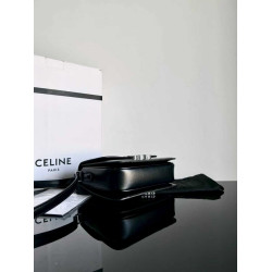 셀린느 胖虎 18.5CM X 14CM X 6CM