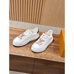 루이 비통(Louis Vuitton) 타임 아웃...