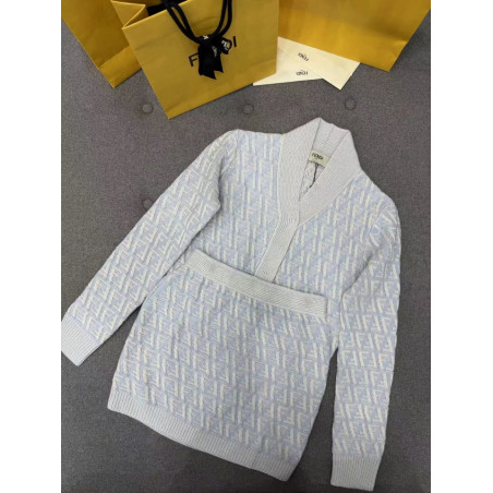 펜디 VIP 上衣590短裙420