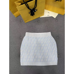 펜디 VIP 上衣590短裙420