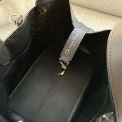 디올 엔젤샵  小号2300 中号2400