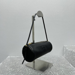 미우미우 底长22x宽9.5x 高8.5cm