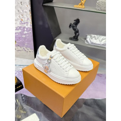 루이비통 타임 아웃 스니커즈